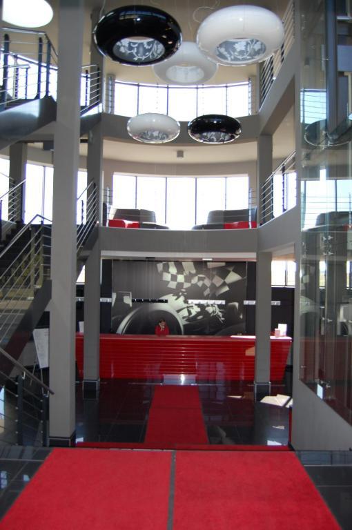 Silver Hotel & Gokart Center Szczecin Exterior photo